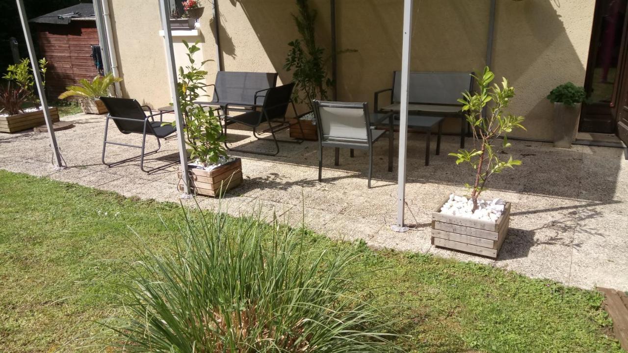 Hotel Montespan Lussac-les-Châteaux Esterno foto