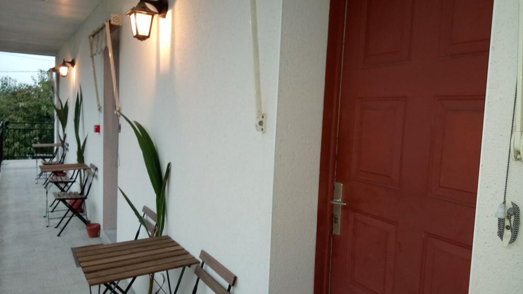 Hotel Montespan Lussac-les-Châteaux Esterno foto