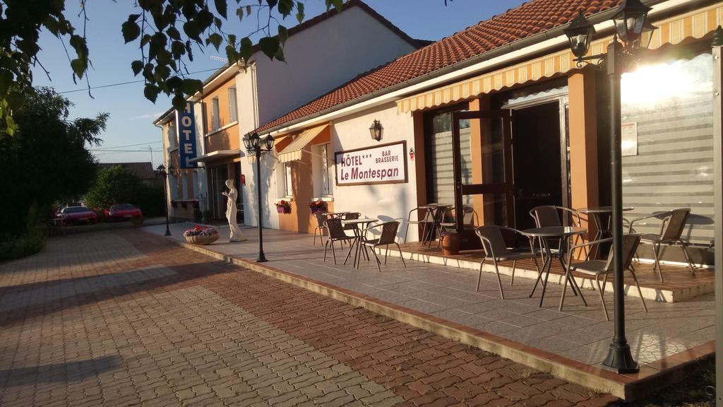 Hotel Montespan Lussac-les-Châteaux Esterno foto